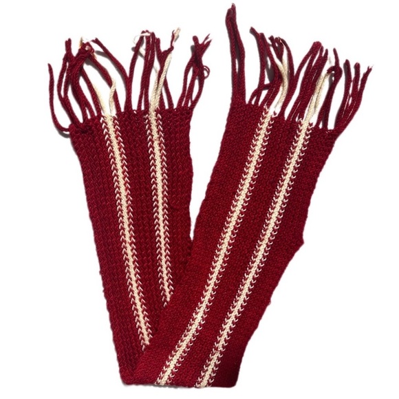 Knitted scarf burgundy red and white vertical striped thick soft knitted scarf - Picture 6 of 9